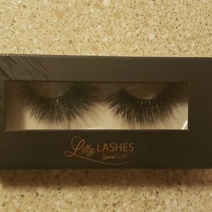 Lilly lashes in Sidney